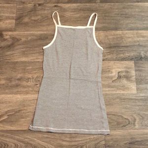 TWO Tank top’s!!!🌟